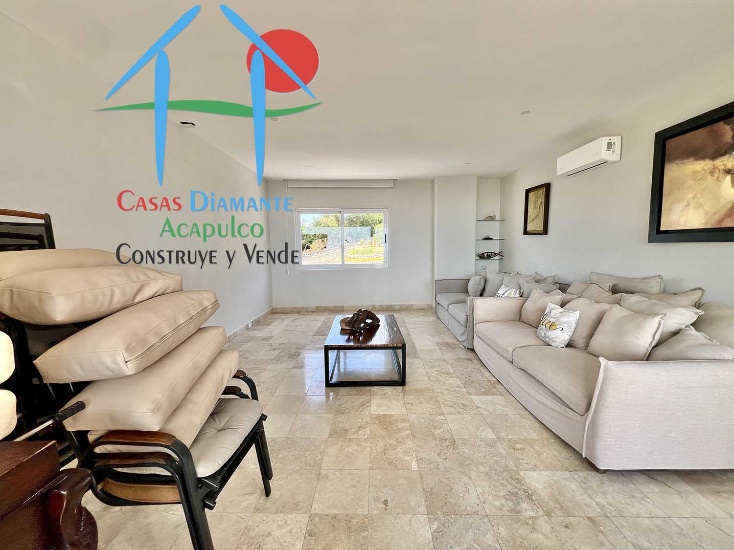 La Cima Tres Aguas PH 2 - Family Room 4